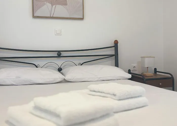 Katastega Tinos * Isztérnia