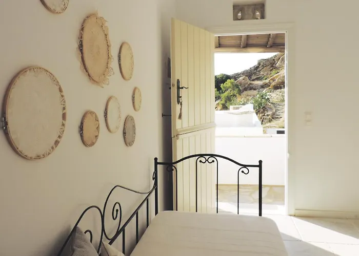 Katastega Tinos * Isztérnia