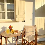 Katastega Tinos Istérnia
